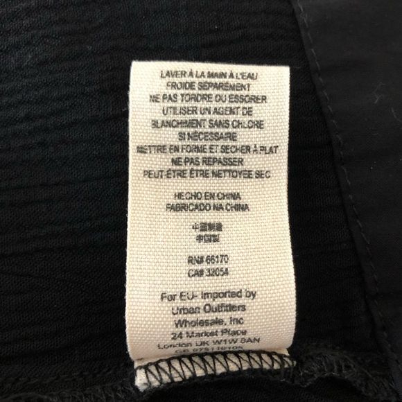 Free People Crochet Bib Neck Black Gauze Flowy Boho Top size XS - Picture 8 of 9